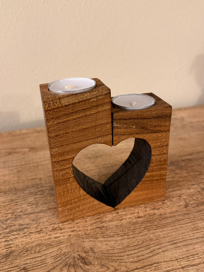 Portacandele in legno con cuore – personalizzabile chiaro