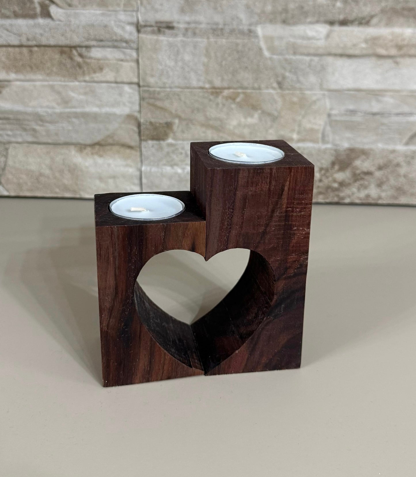 Portacandele in legno con cuore – personalizzabile scuro