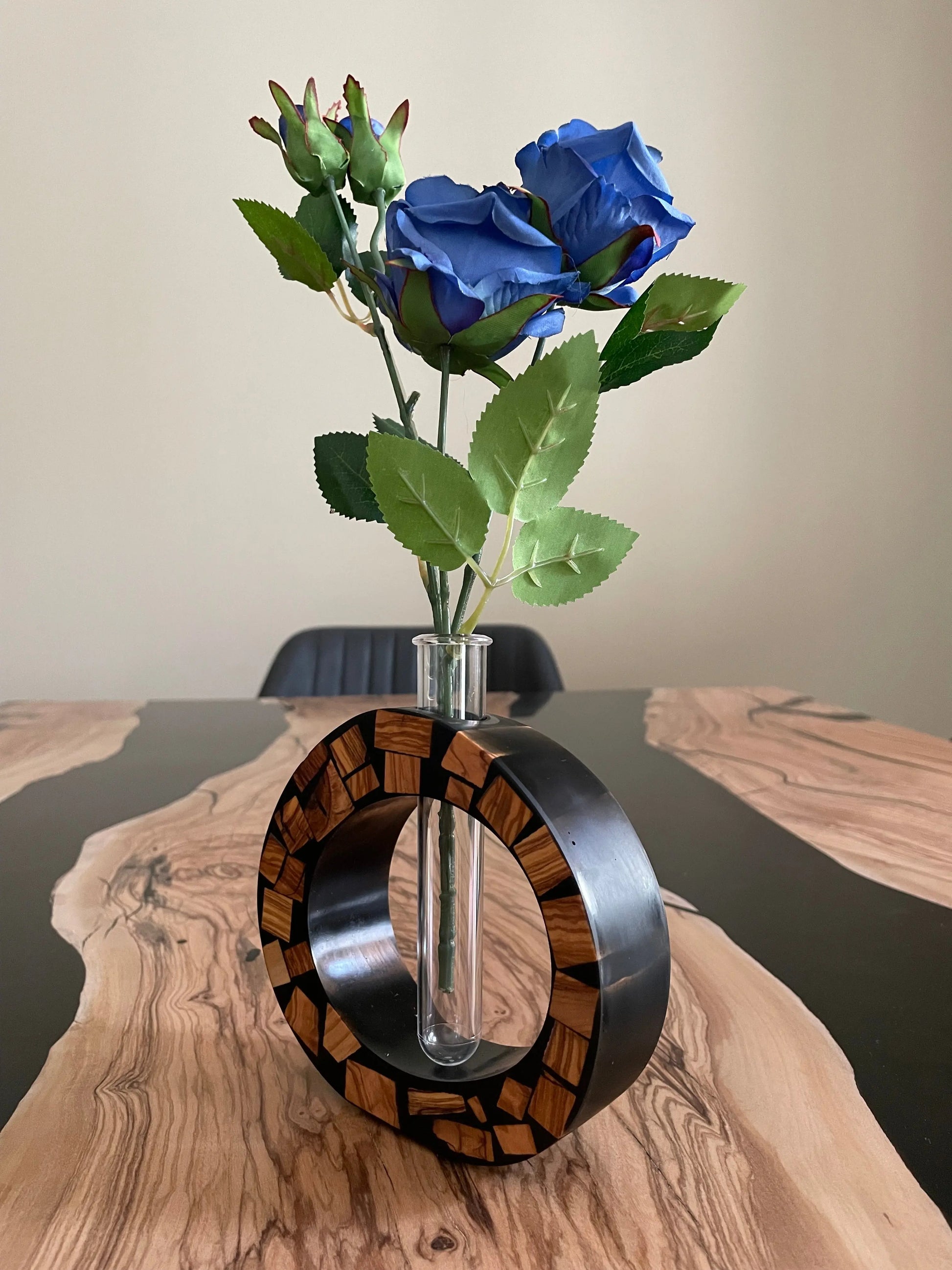 Vasetto in legno e resina nero VRT